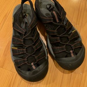 Keen hiking shoes